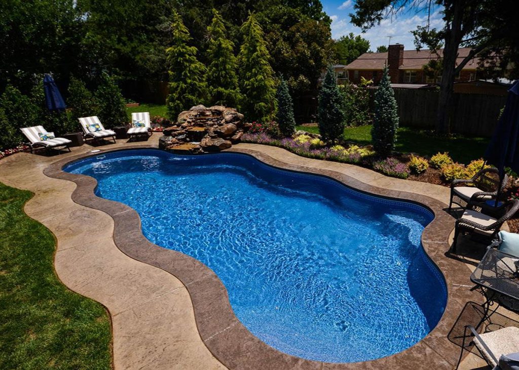 
 2026 Latham Bermuda 16.40 Fiberglass Pool