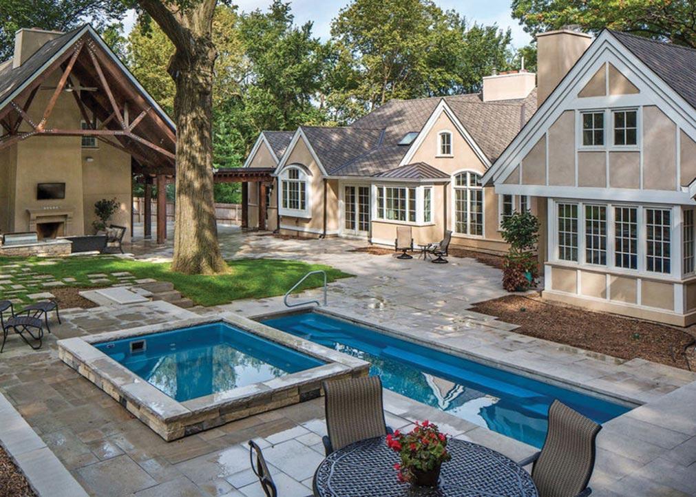 
 2025 Latham Sirius Fiberglass Pool